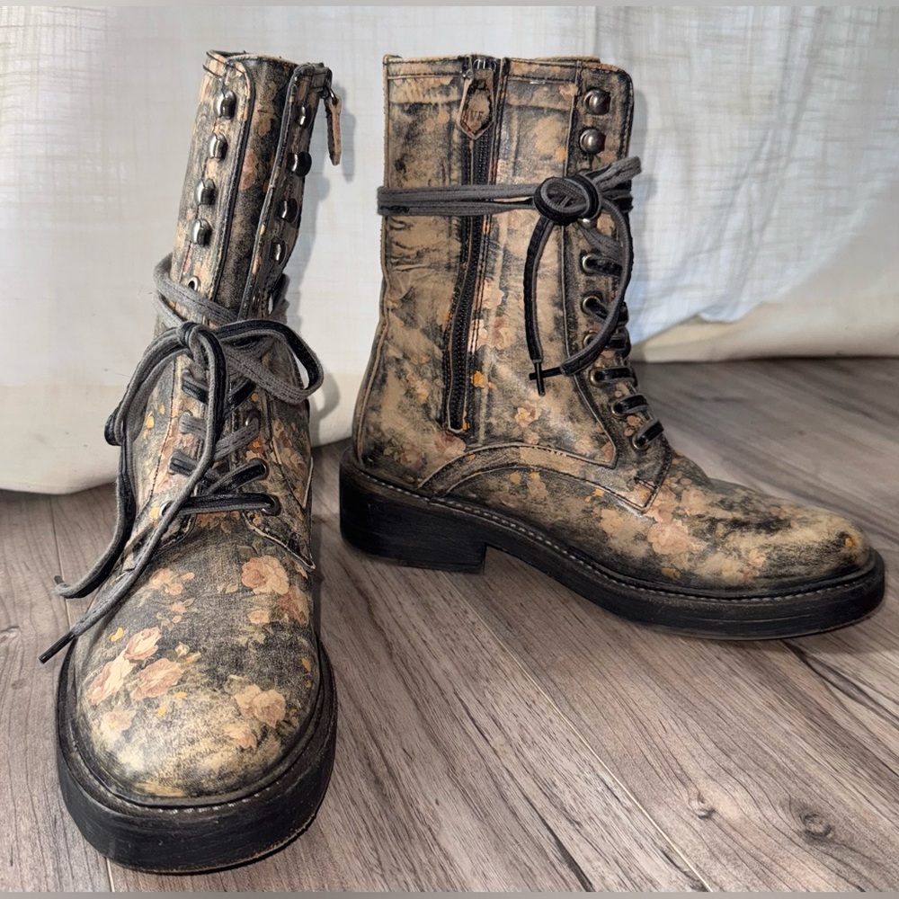 Vintage Foundry Co. Women’s Delia Mid-Top Boots Size 8.5